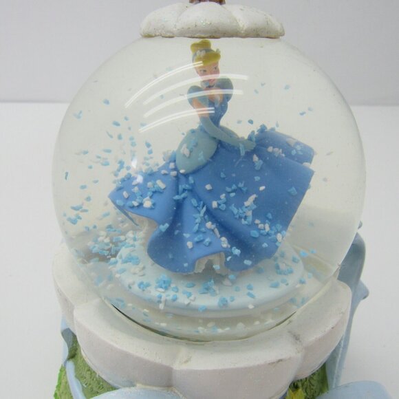 Disney Princess Musical Motion Waterball Cinderella With Coach Bottom Box KCare - Picture 3 of 10